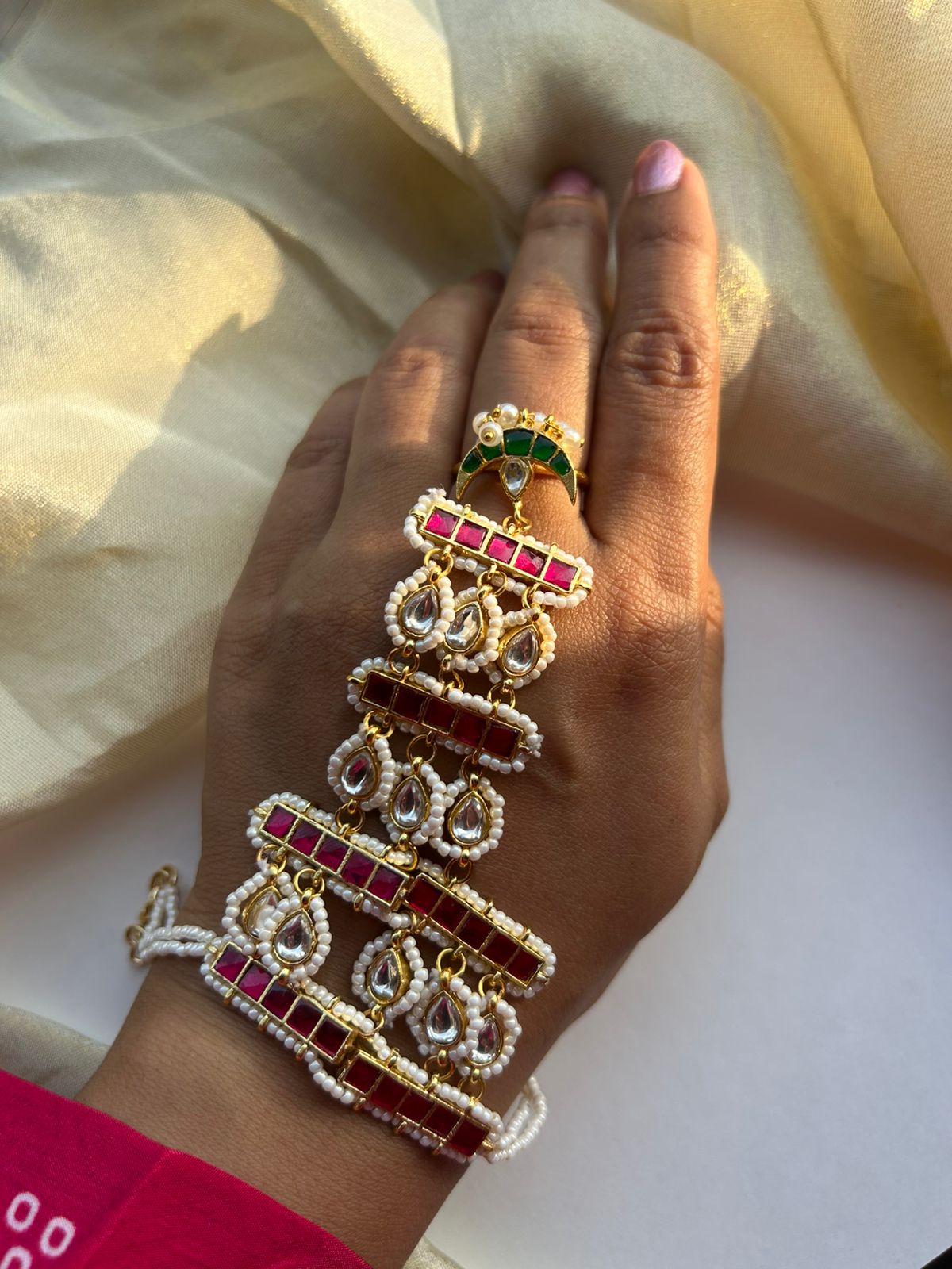 White Jadau Pearl Bracelet VNHN080