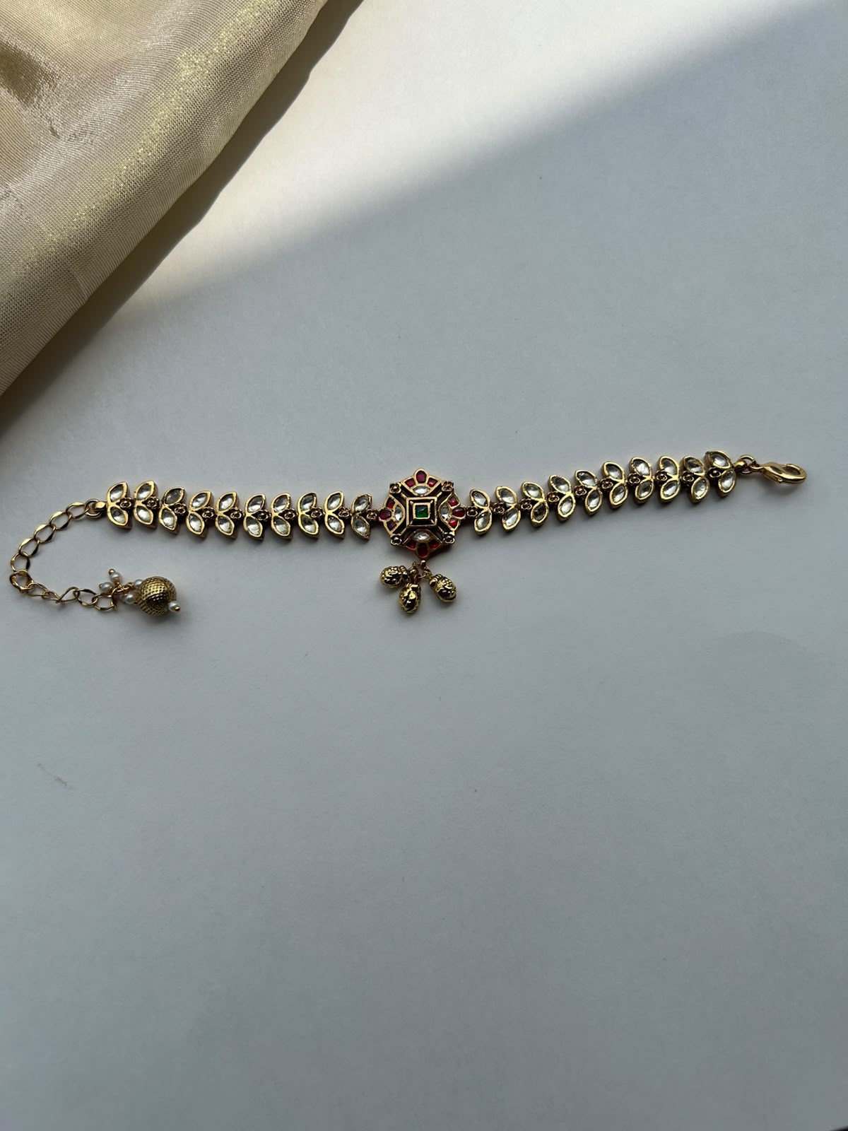 Flower Jadau Bracelet VNHN087