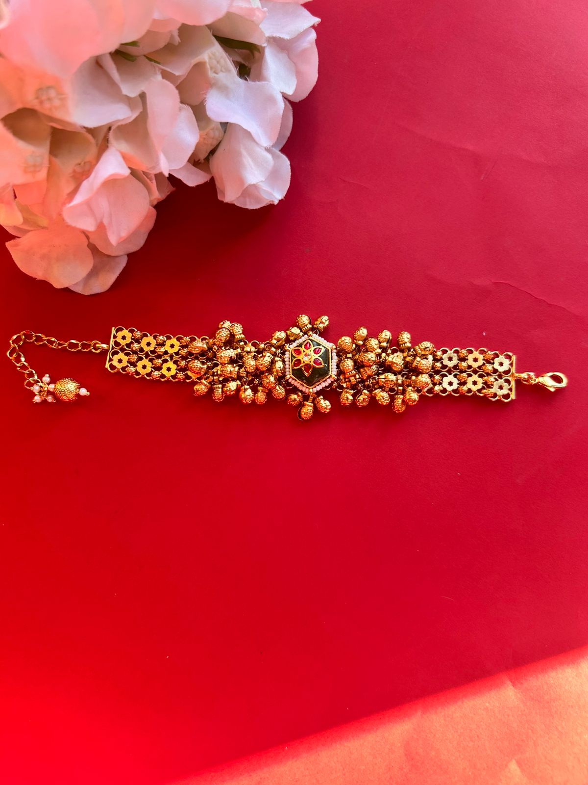 Green Stone Gughri Bracelet VNHN100