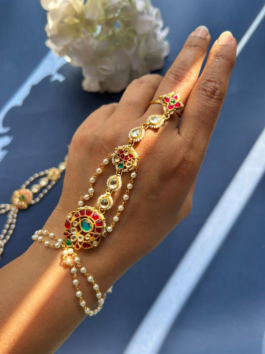 Takkar Multi Jadau Hathphool VNHN105