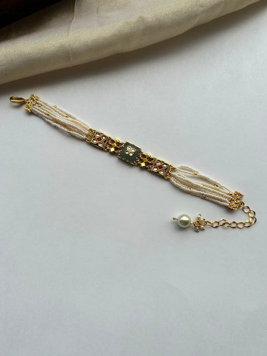 Green Stone Pearl Bracelet VNHN124