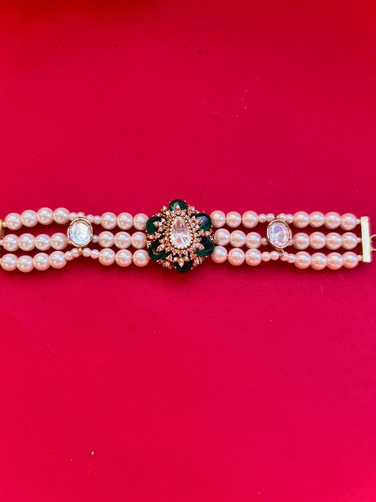 White Beads Green Polki Bracelet VNHN153