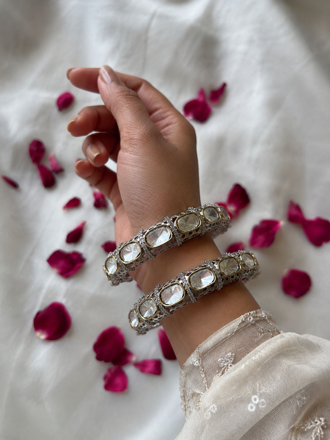 White Polki Silver Bangles- VNHN259