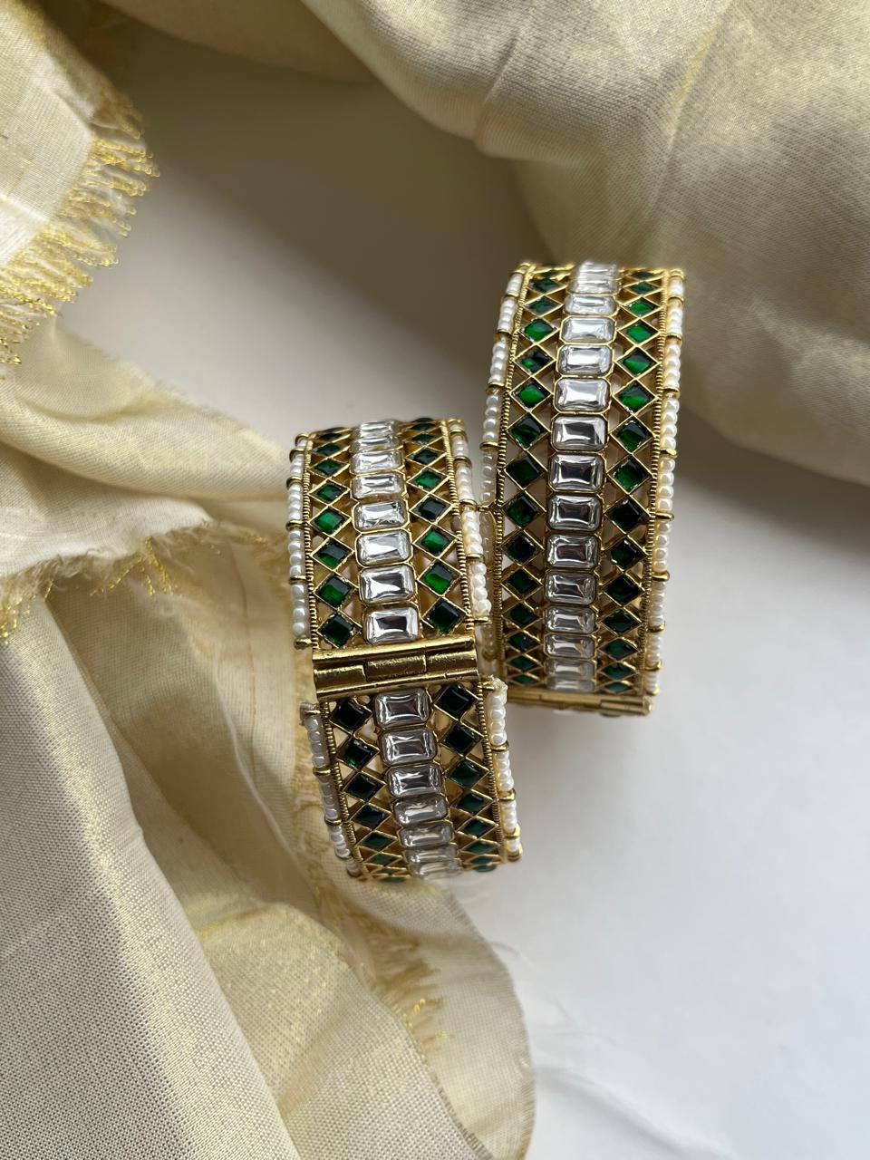 Green White Jadau Kada VNHN268