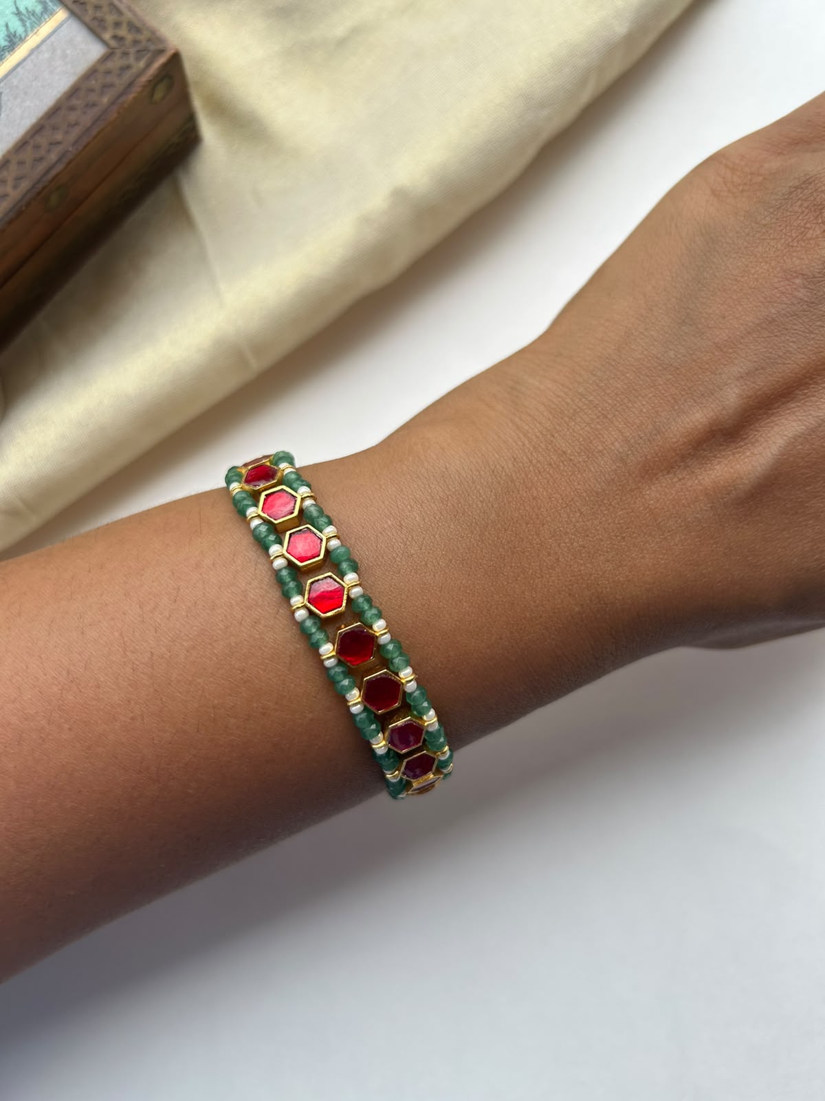 Takkar Pearl Bracelet VNHN273