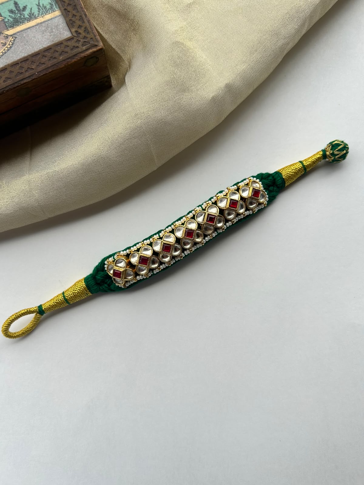 Jadau Gadi Bracelet VNHN276