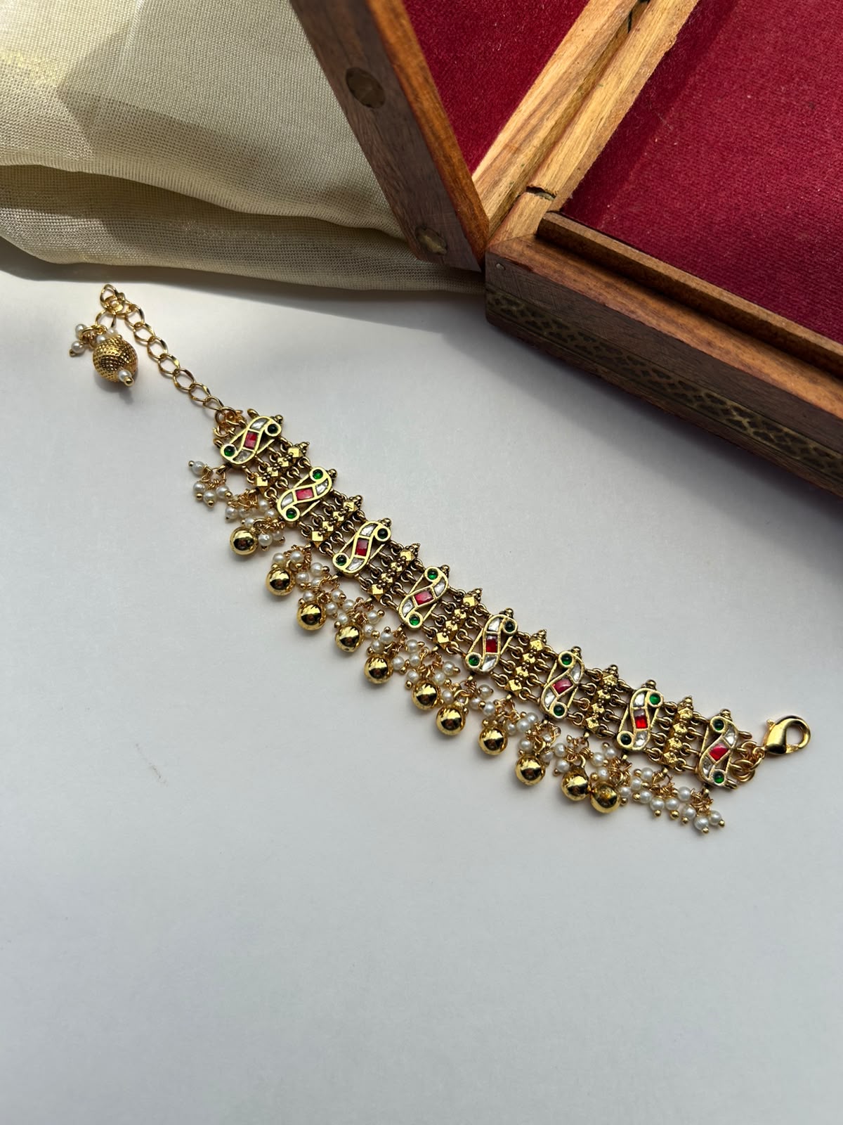 Multi Jadau Gold Ball Bracelet VNHN278