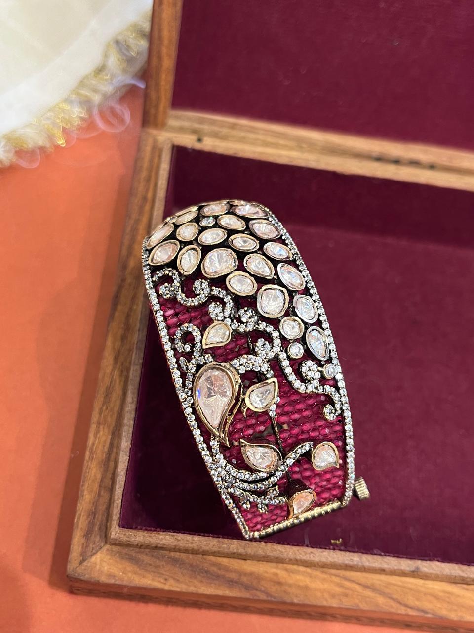 Rubi Moissanite Bracelet VNHN294