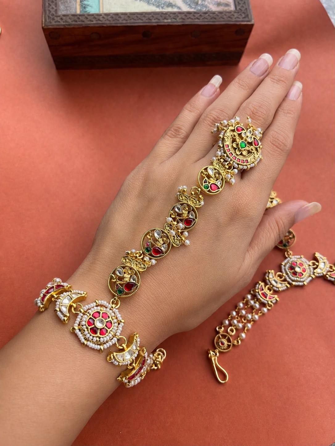 Heritage Jadau Hathphool VNHN296