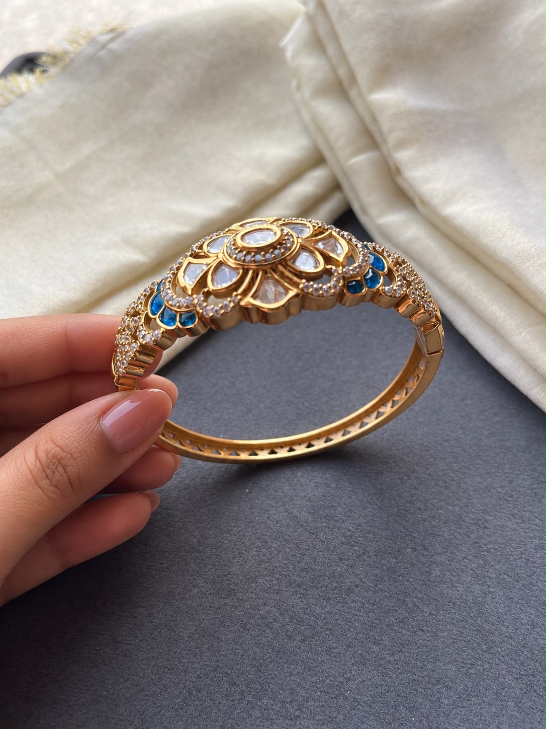 Royal Blue Polki Bracelet VNHN304
