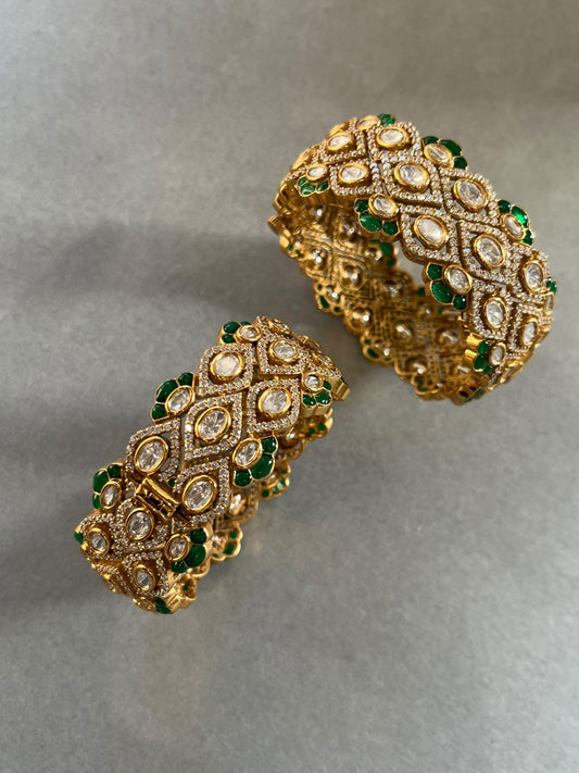 Statment Polki Green Bangles VNHN308
