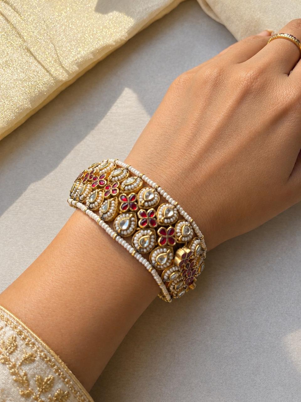 Vrunda Bracelet VNHN314