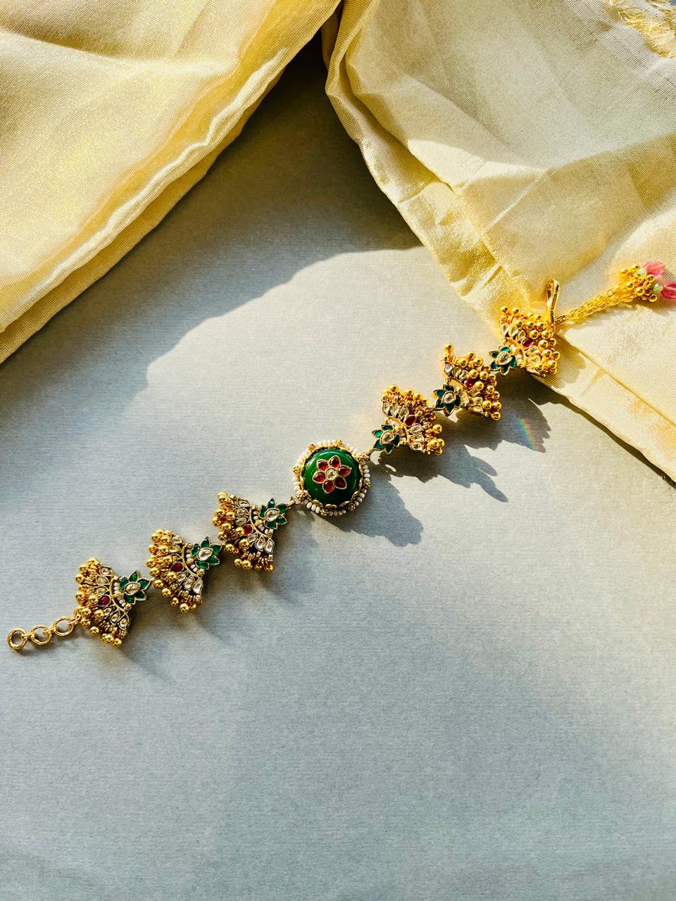Green Stone Jadau Bracelet VNHN315