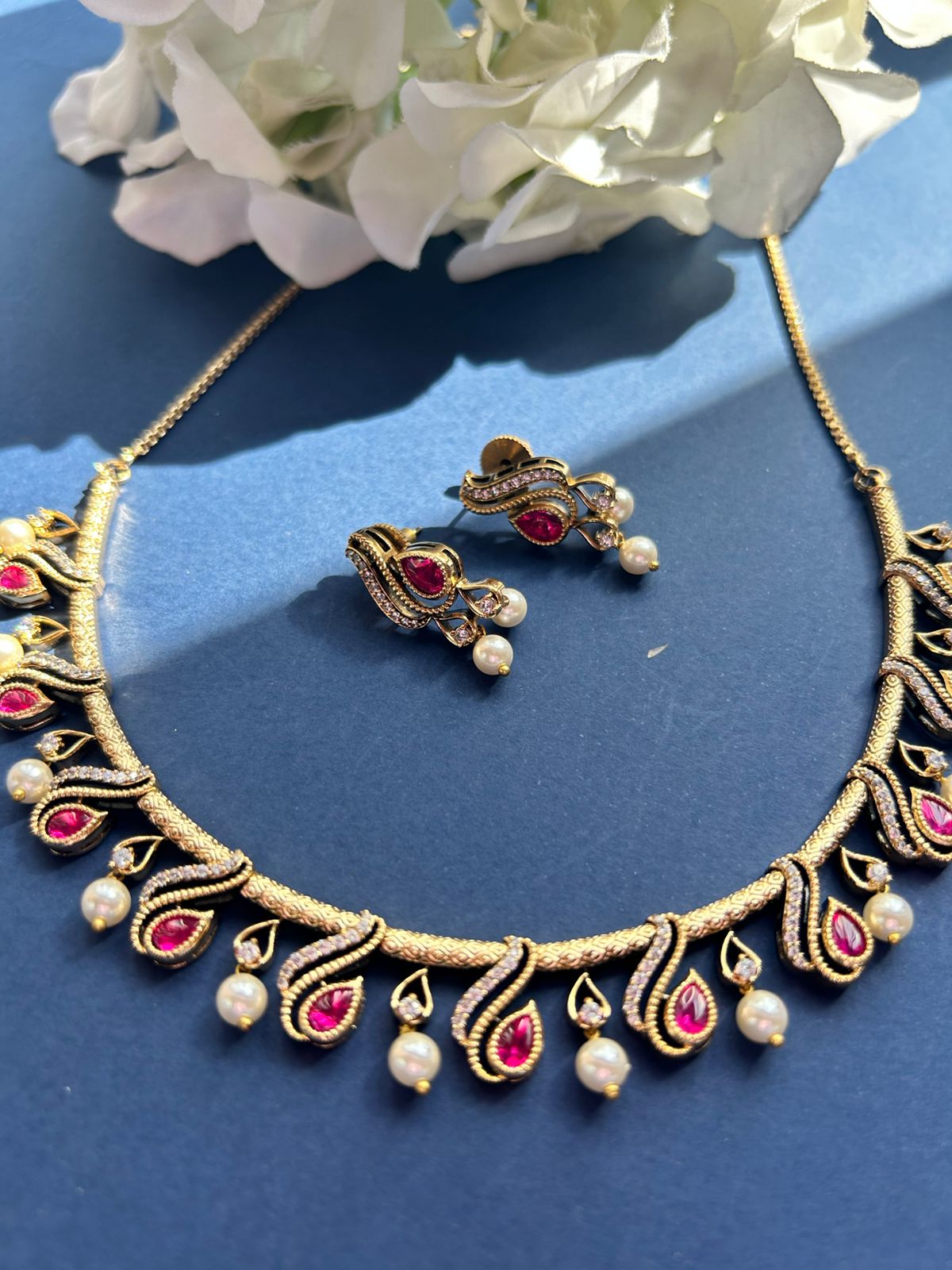 White Polki Necklace Set VNN178
