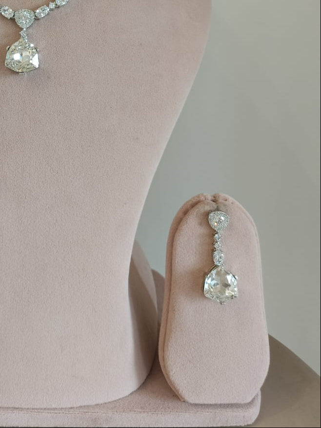Trilliant Stone Pendant Diamond  Set- VNN193