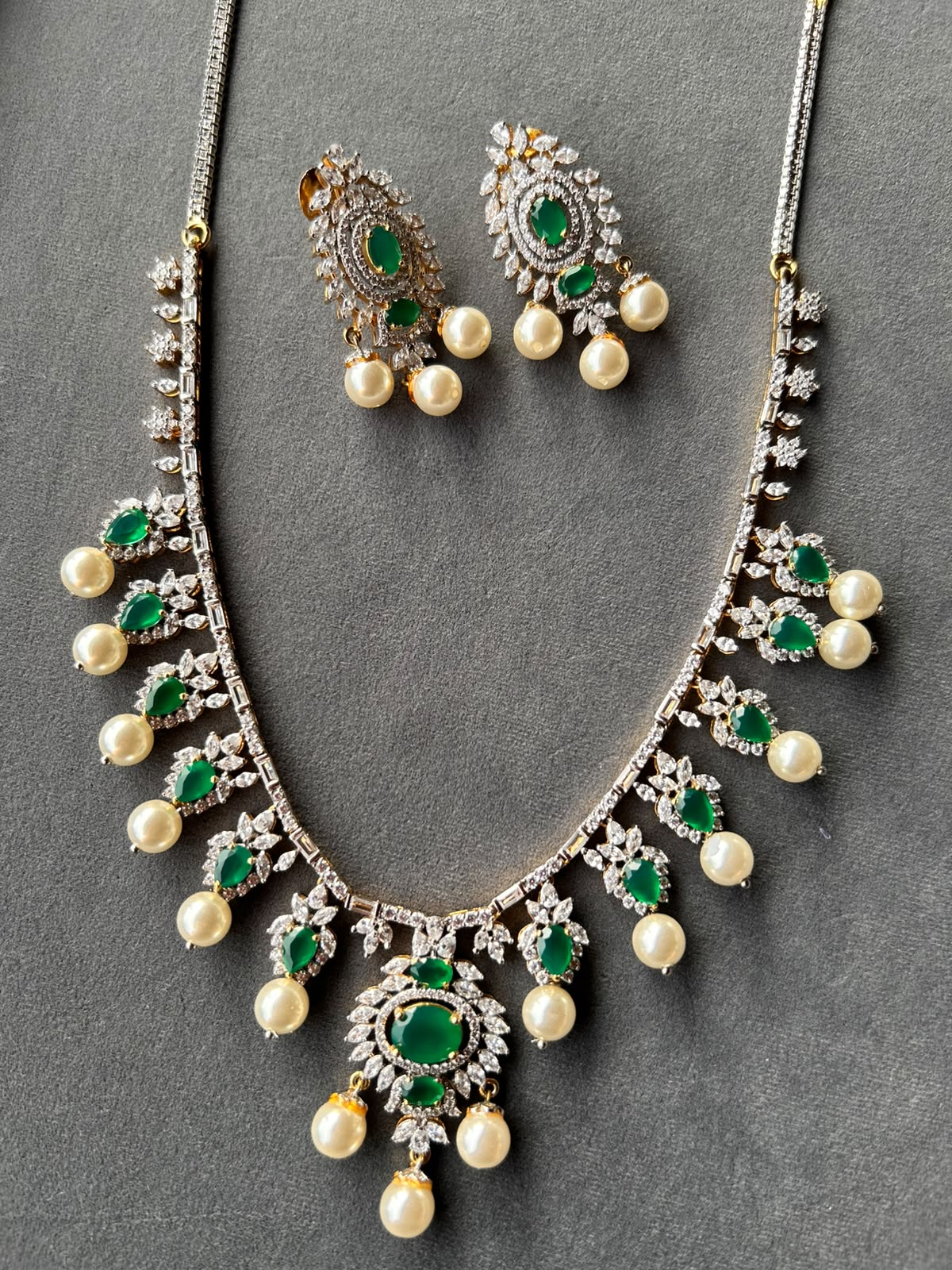 Green Stone Real Pearl Necklace Set -VNN198