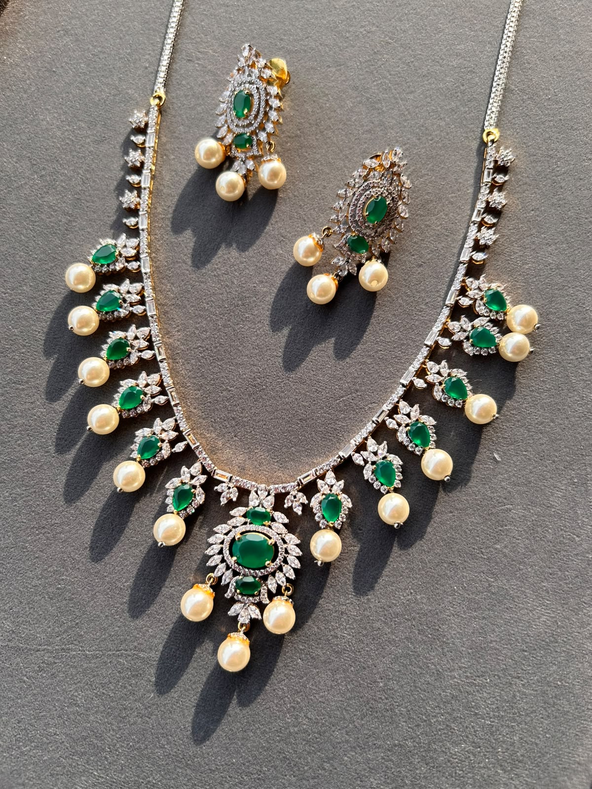 Green Stone Real Pearl Necklace Set -VNN198