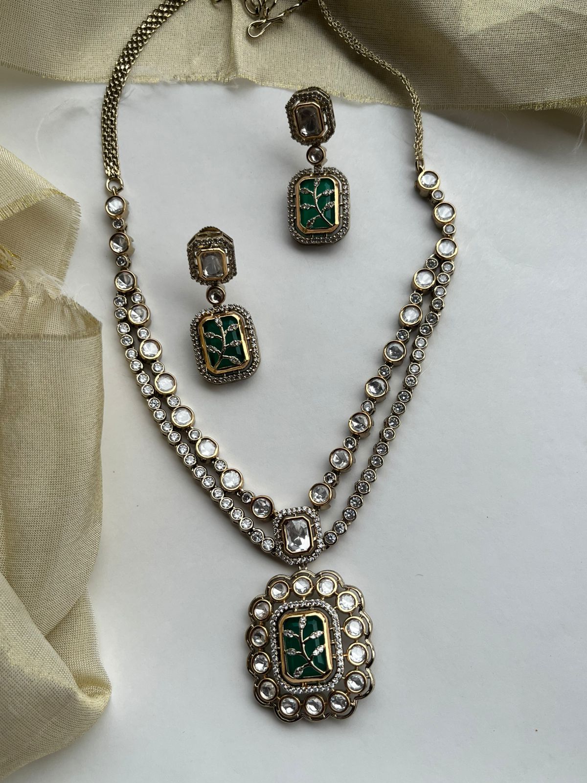 Square Pendant Layer Necklace Set VNN315