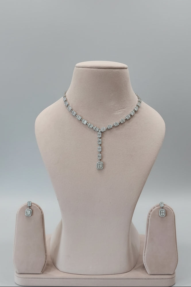 V Shape Diamond Necklace Se -VNN371