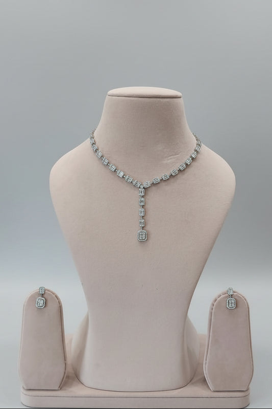 V Shape Diamond Necklace Se -VNN371