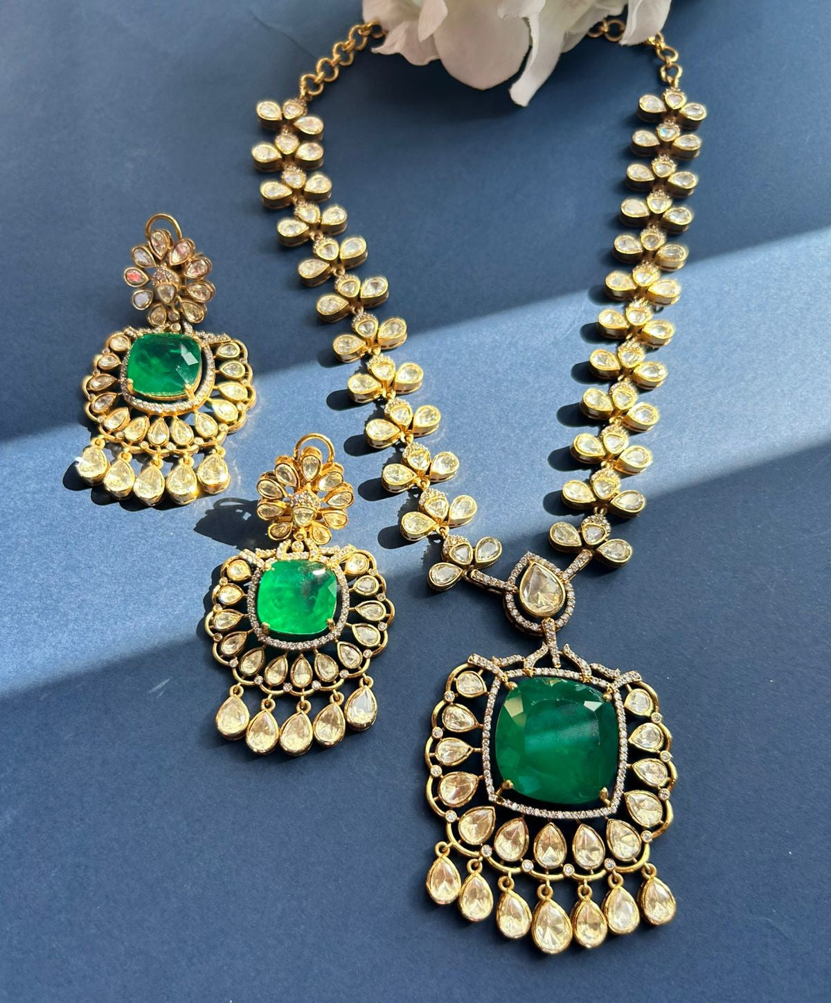Green Stone Yellow Polki Necklace Set VNN392