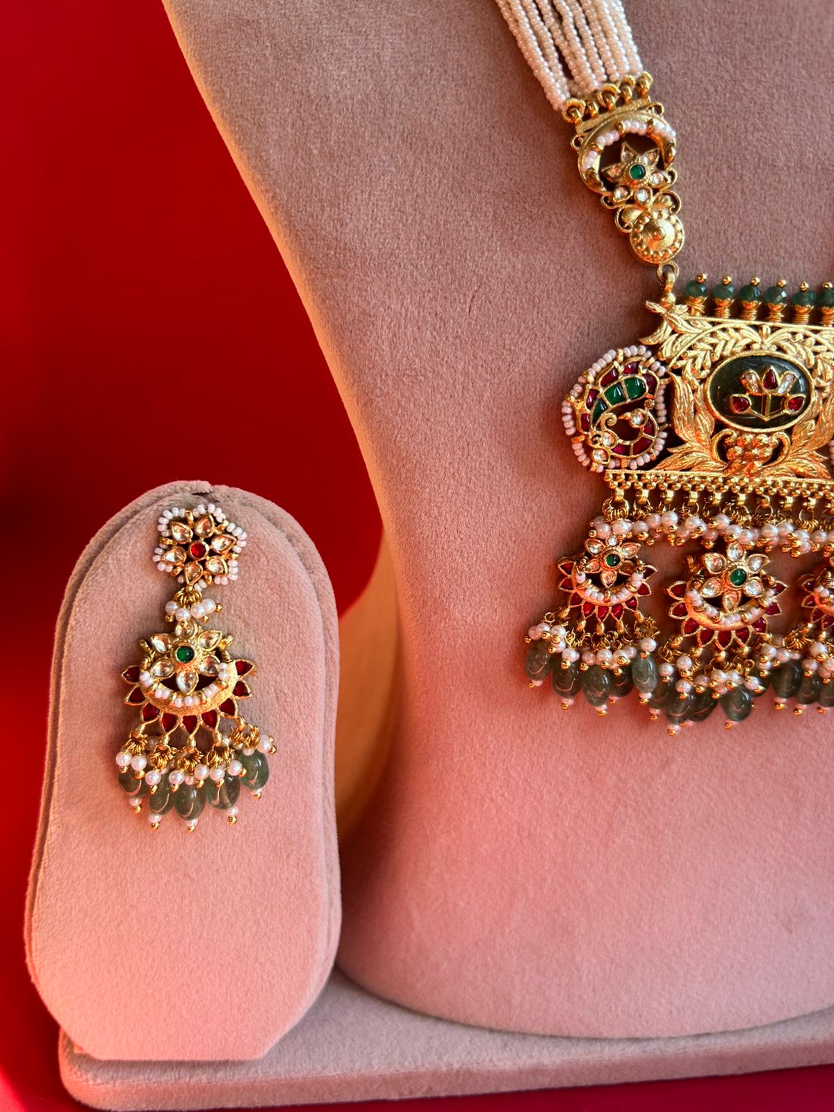 Heritage Pearl Long Necklace Set VNN393