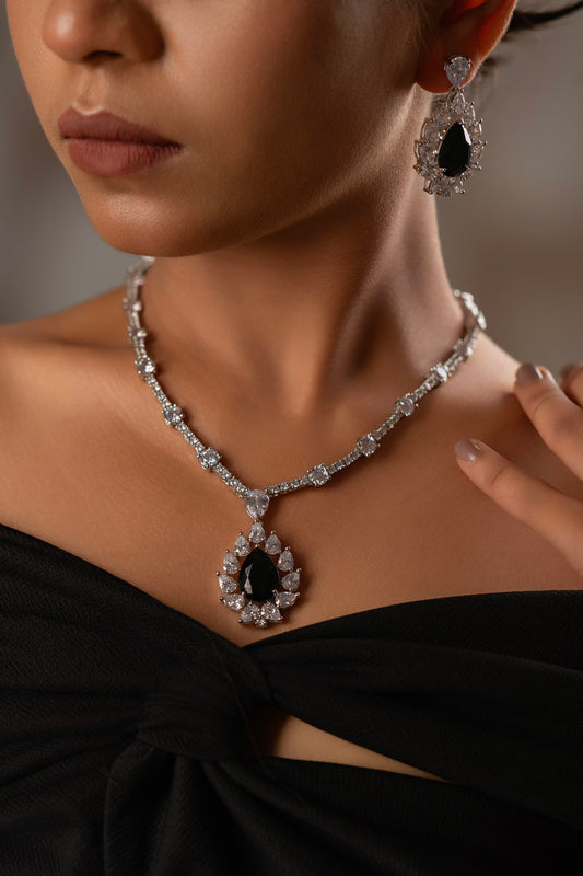 Black Stone Diamond Necklace Set-VNN402