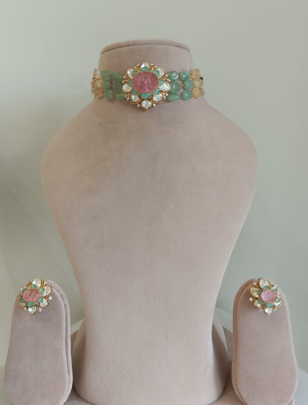 Pastel Pink & Green Stone Polki Chokar Set- VNN405