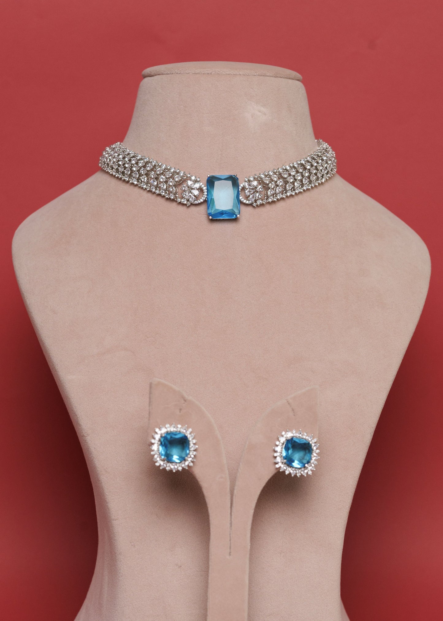 Blue Square Diamond Chokar Set VNN432