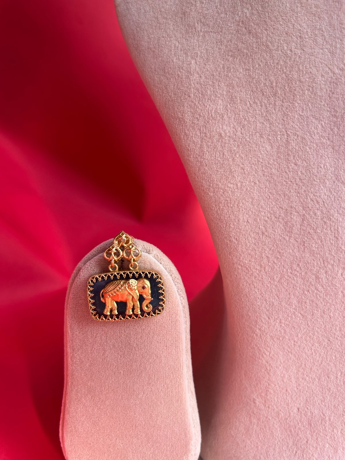 Blue Stone Elephant Chokar Set VNN457