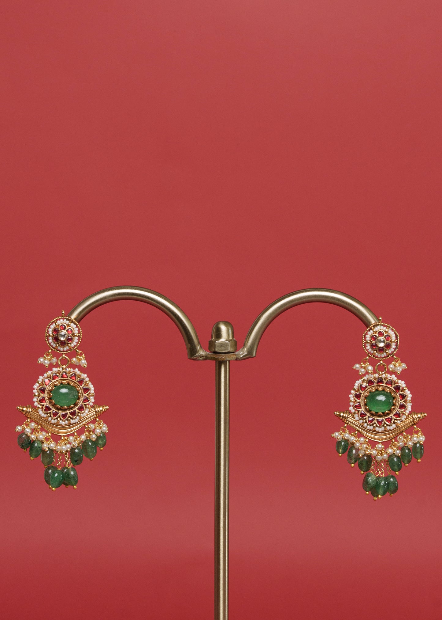 Round Jadau Pendant Pearl Necklace Set VNN491