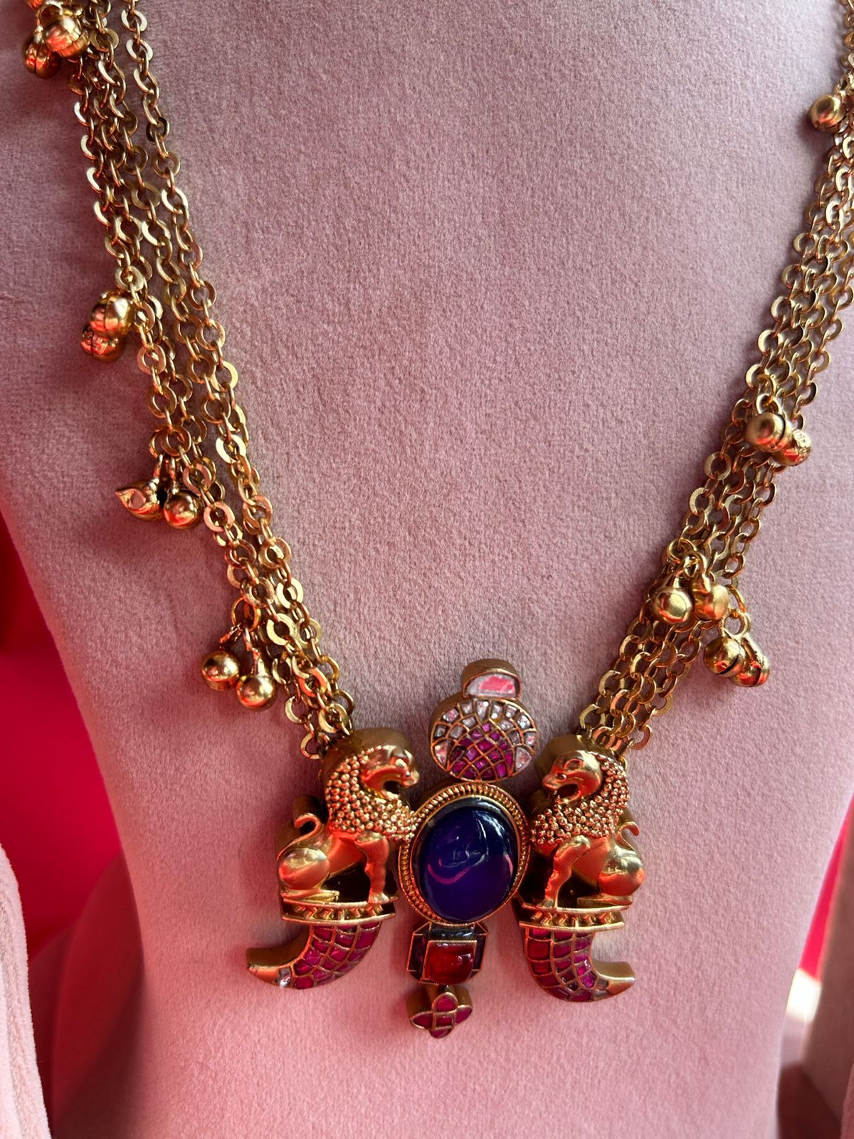 Cosa Nostra Antique Lion Stone Chain Set VNN503