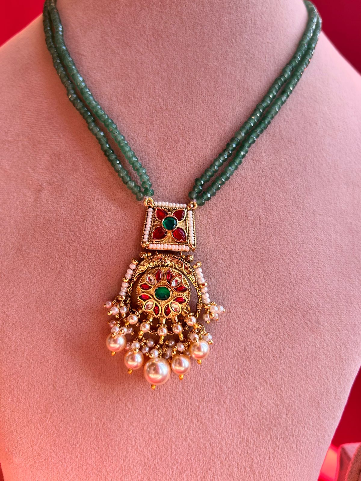 Green Pearl Jadau Pendant Set VNN517
