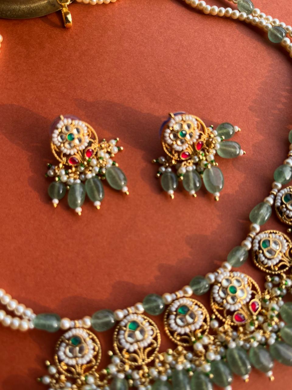 Antique Jadau Necklace Set VNN541