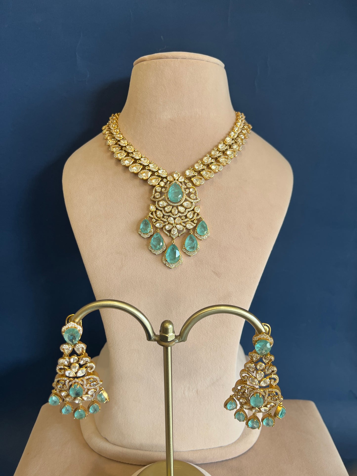 Victorian Green Doublet Stone Necklace Set VNN567