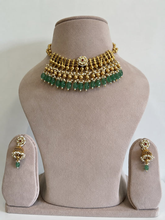 Gold Plate Jadau Motif Green suzani Chokar Set VNN612