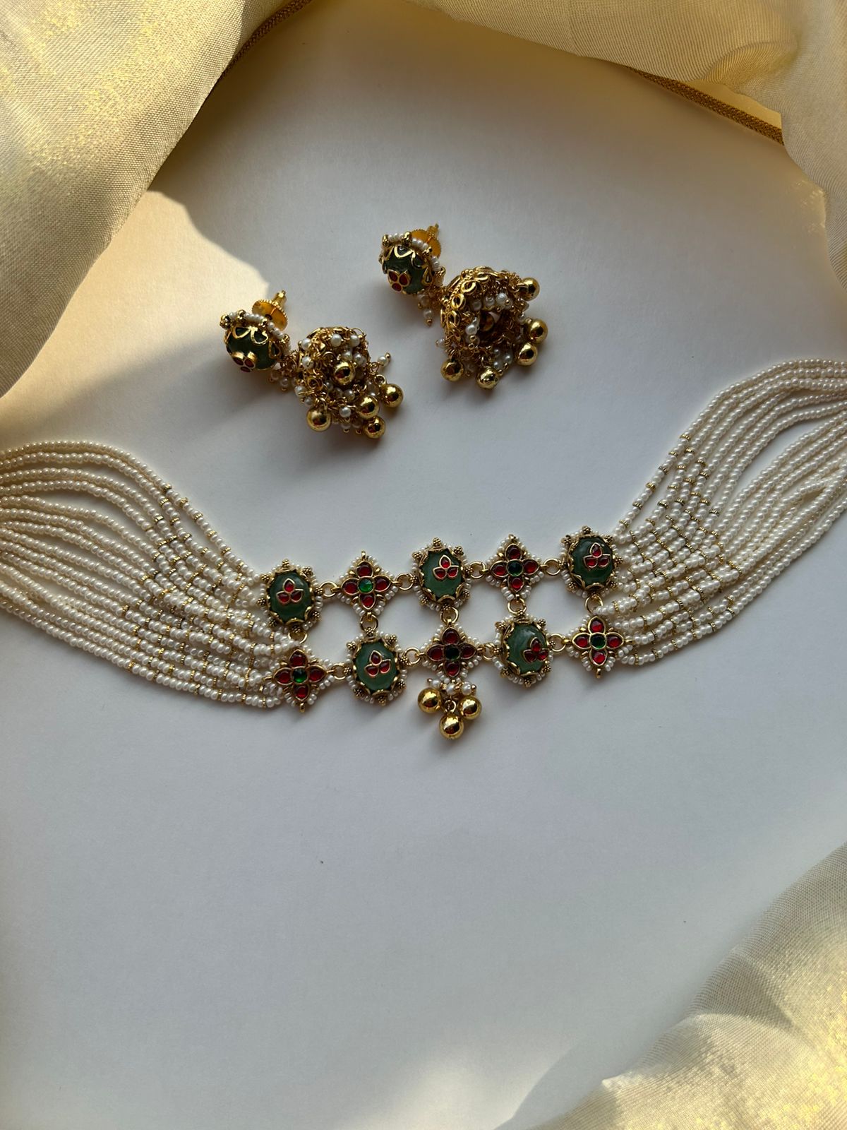 Pachi Kundan Pearl Choker Set VNN629