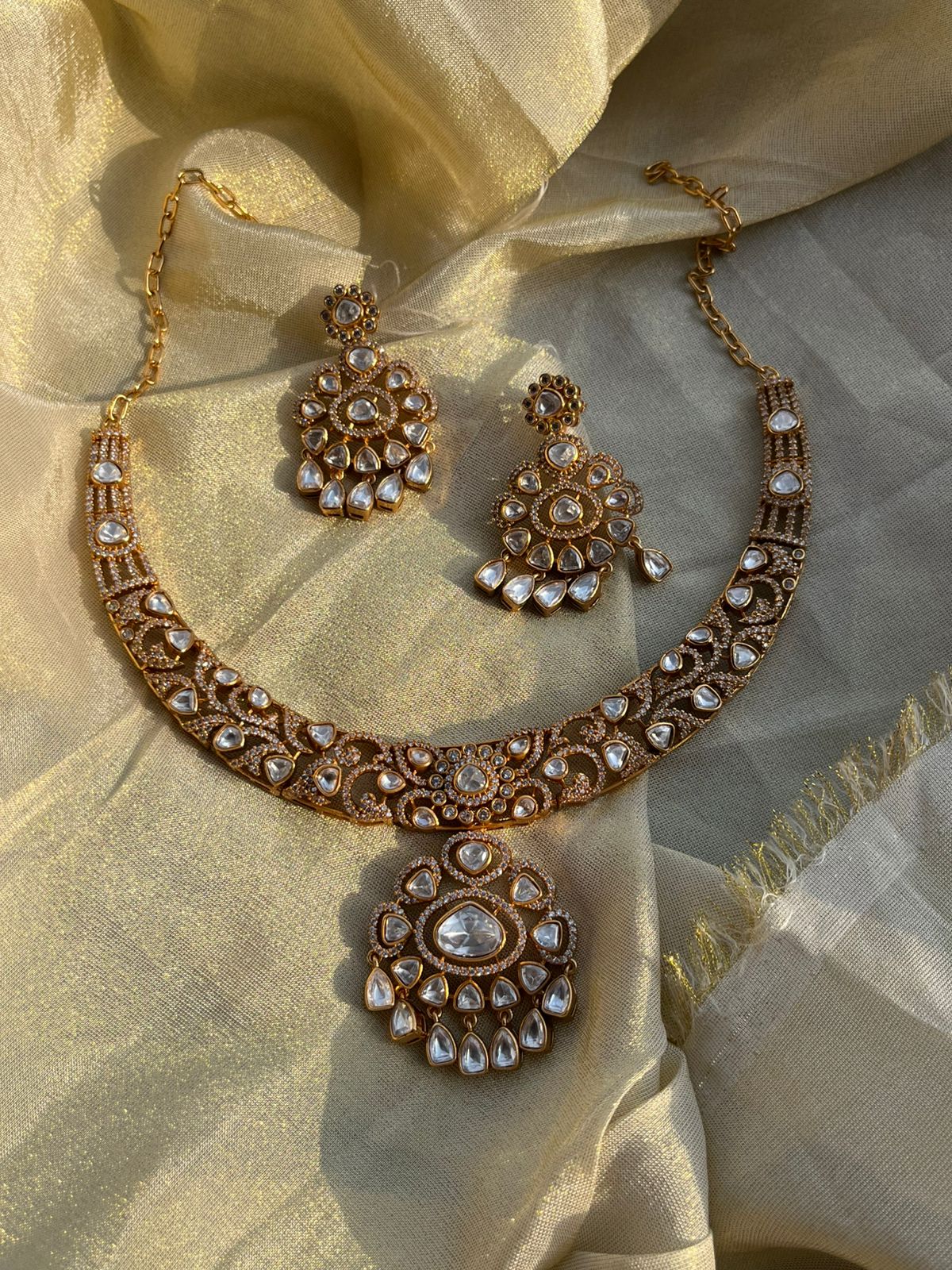 White Polki Hasli Necklace Set VNN633