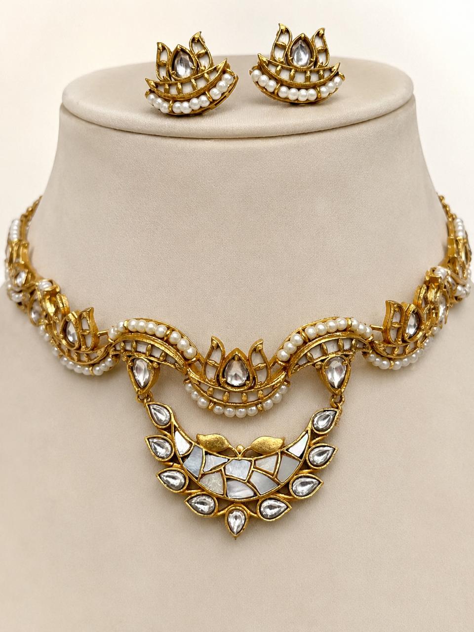 MOP Choker Set VNN640