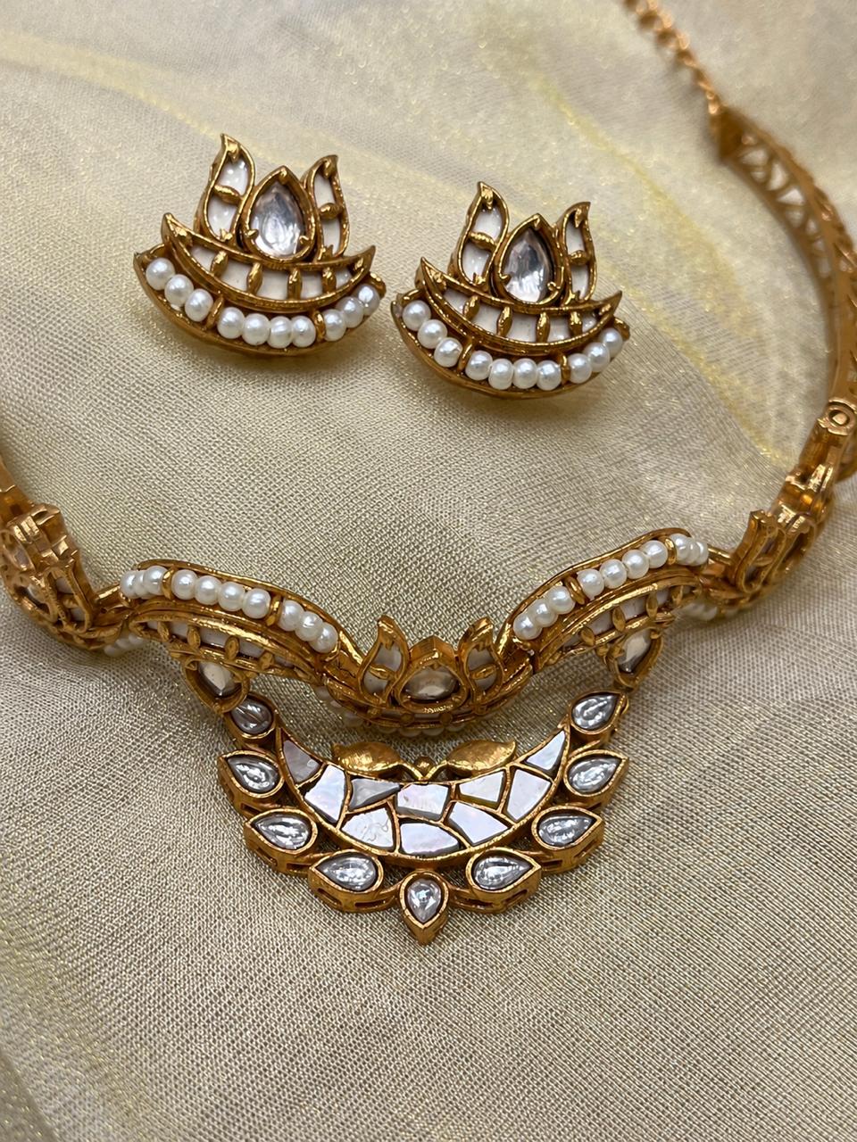 MOP Choker Set VNN640