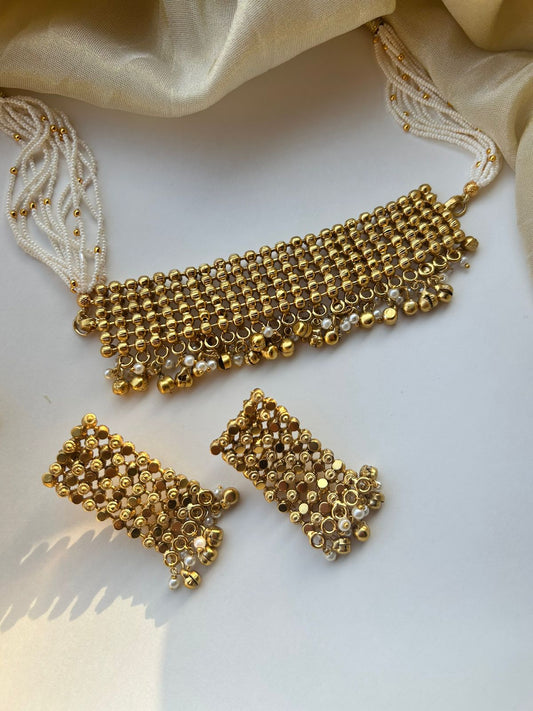 Old Is Gold Choker Necklace Set VNN648