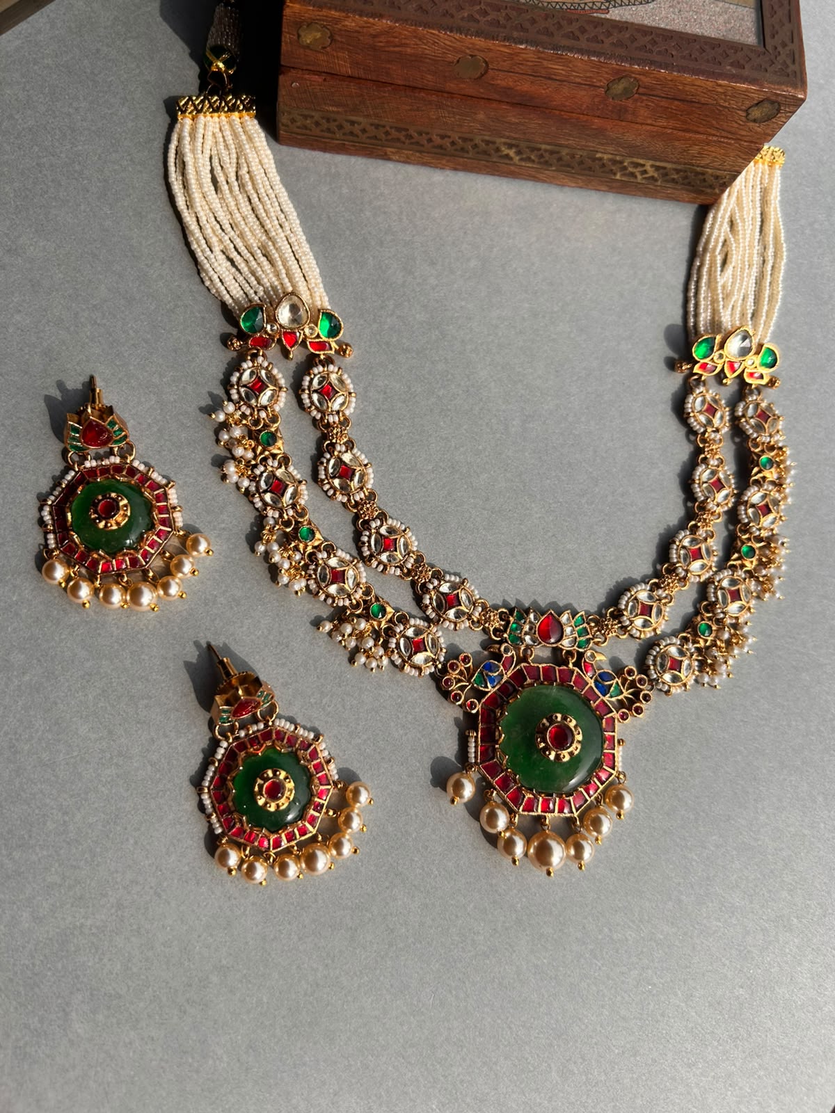 Emerald Floral Jadau Necklace Set VNN683