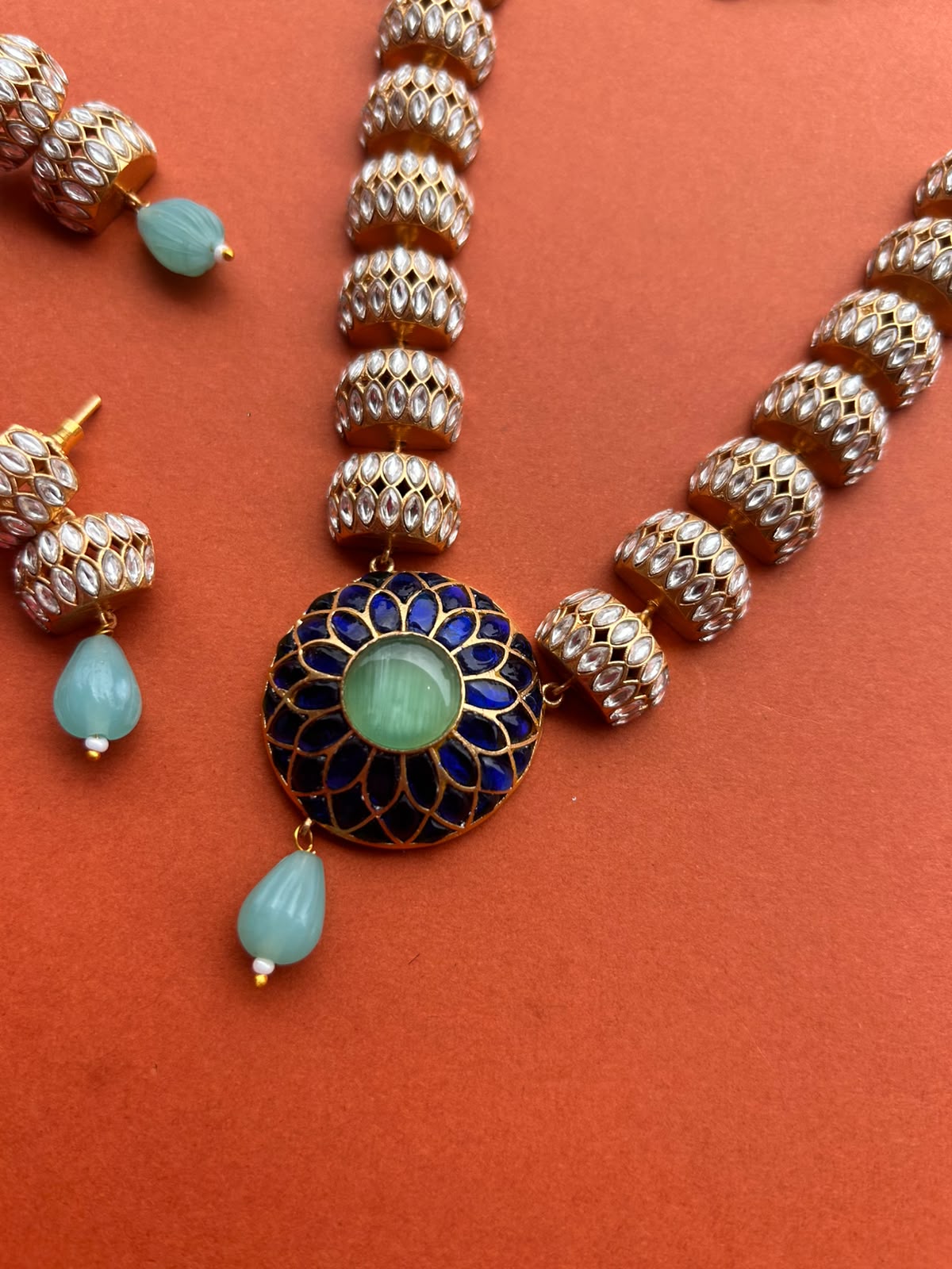 Blue Takkar Moissanite Necklace Set VNN707