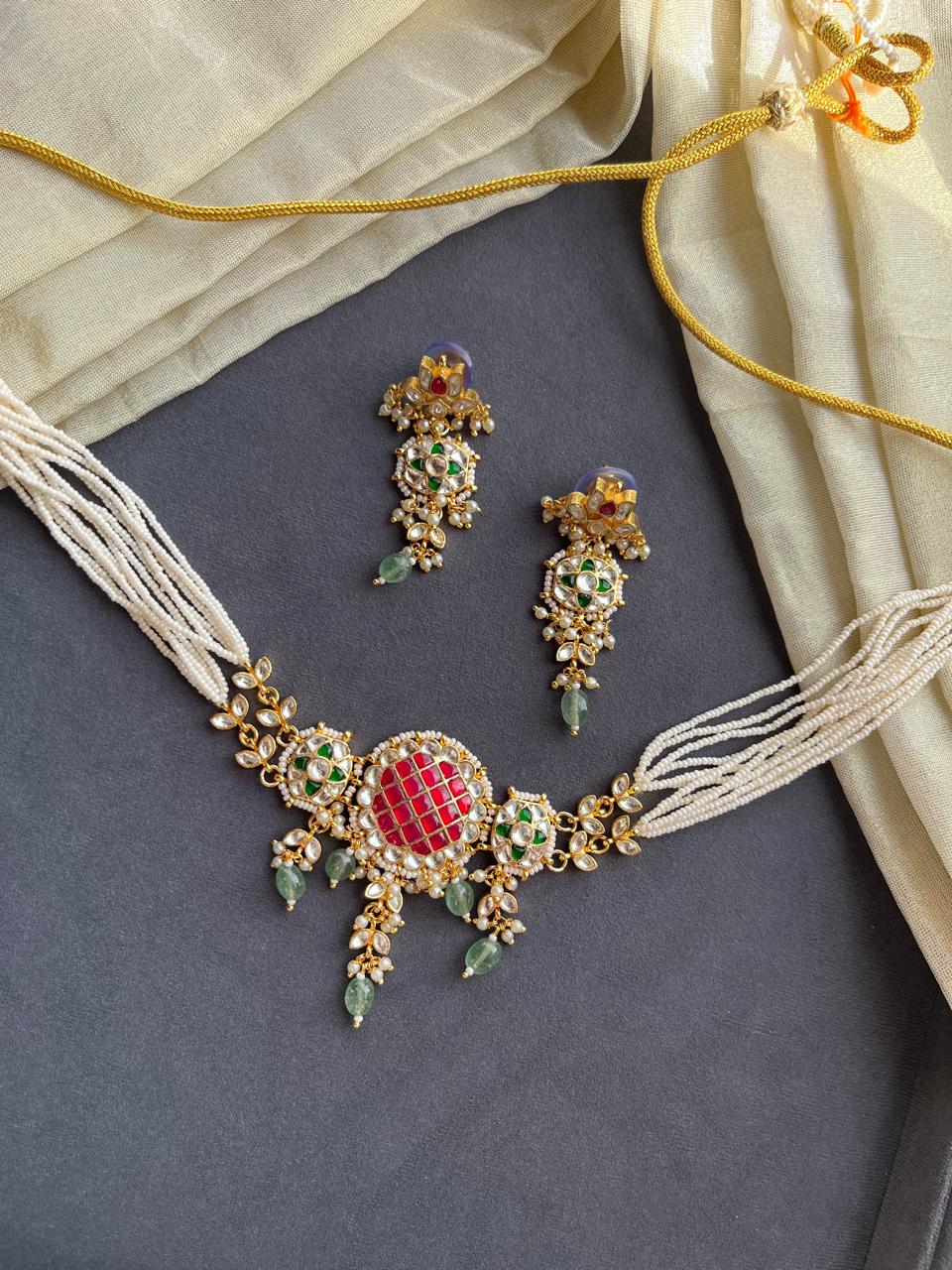 Red Takkar Jadau Choker Set VNN736