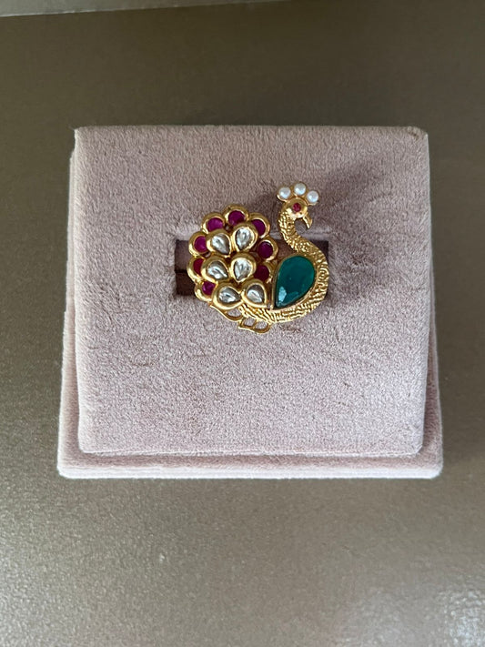 Antique Peacock Gold Plating Ring VNR117