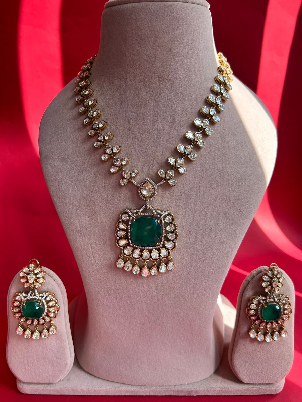 Green Stone Yellow Polki Necklace Set VNN392