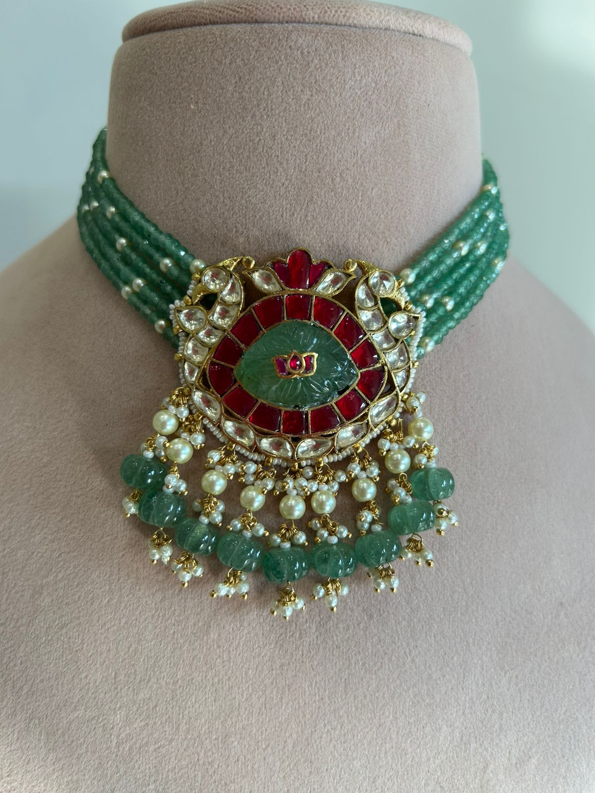 Green Stone Choker Set- VNN230