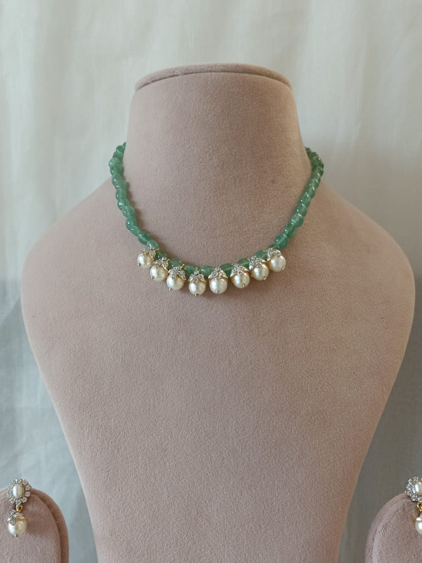 Emerald Pearl Necklace Set VNN196