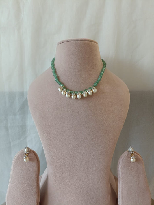 Emerald Pearl Necklace Set VNN196
