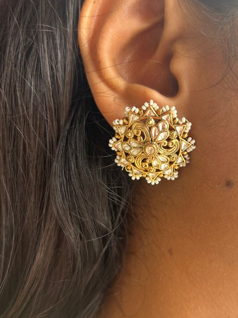Round Jadau Studs VNE341